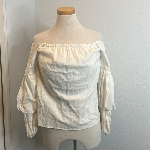 Petersyn Linen Blend Lily Puff Sleeve Top Medium - Picture 3 of 9